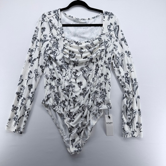 YOZY Tops - YOZY Floral Ribbed Long Sleeve Bodysuit White Black‎ Ruched Square Neck XL NWT